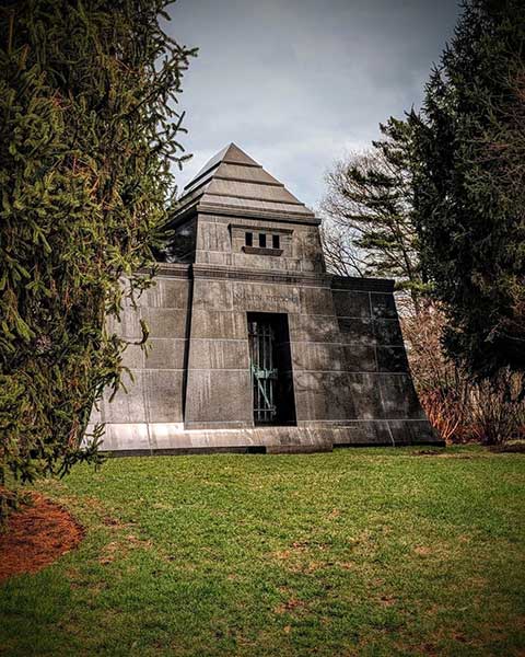 Martin Ryerson monument photo