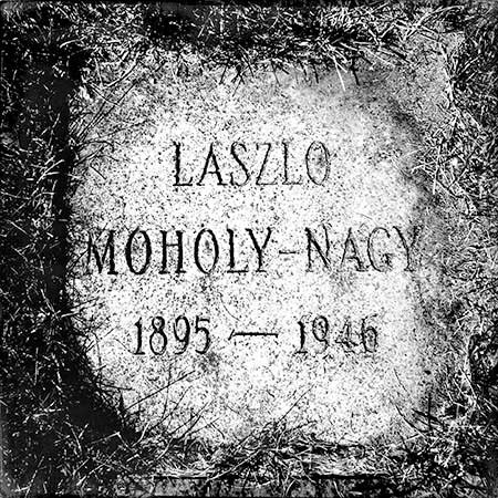 Laszlo Moholy-Nagy gravestone photo